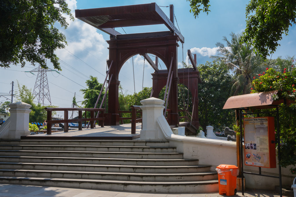 Jembatan Kota Intan Jakarta