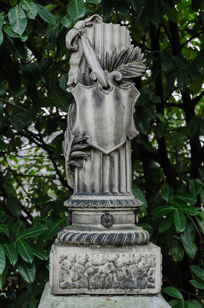 Oud Kerkhof Hasselt - Detail of Grave